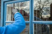 Bezpieczeństwo podczas mycia okien – o czym warto pamiętać?